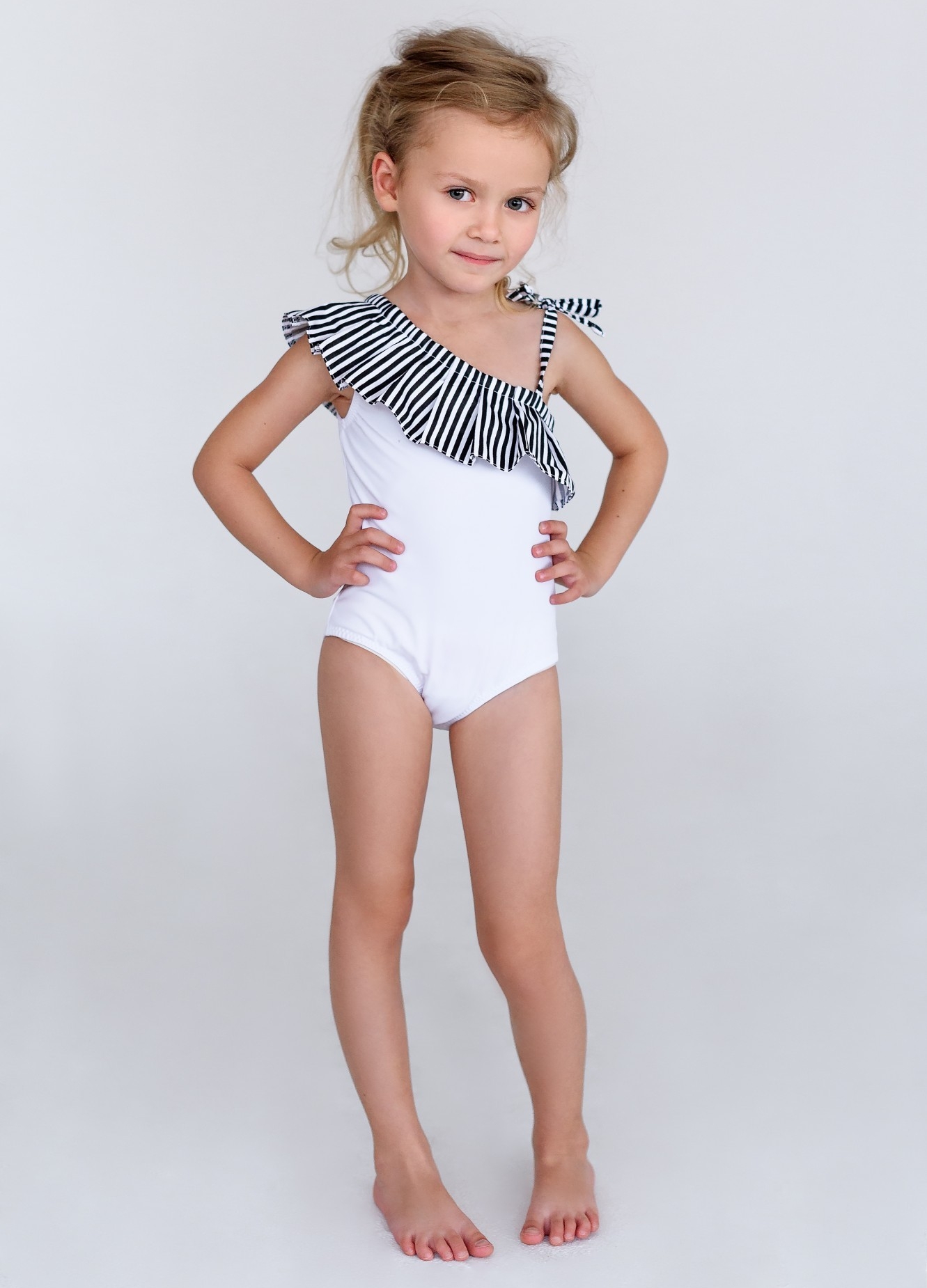 

Слитный купальник BabyLadySwim K209 116 см Белый с оборкой в полоску