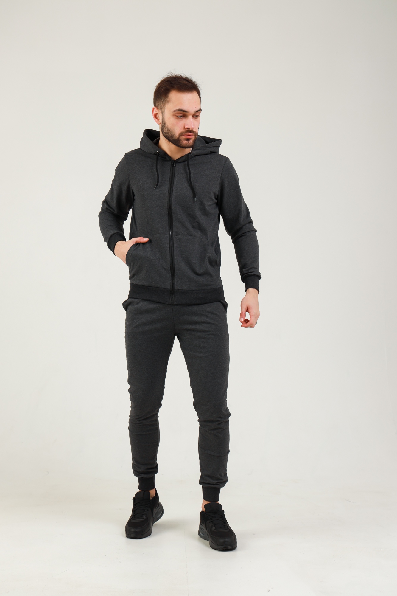 

Мужской спортивный костюм на молнии Fashion Man BD0203 темно-серый рL