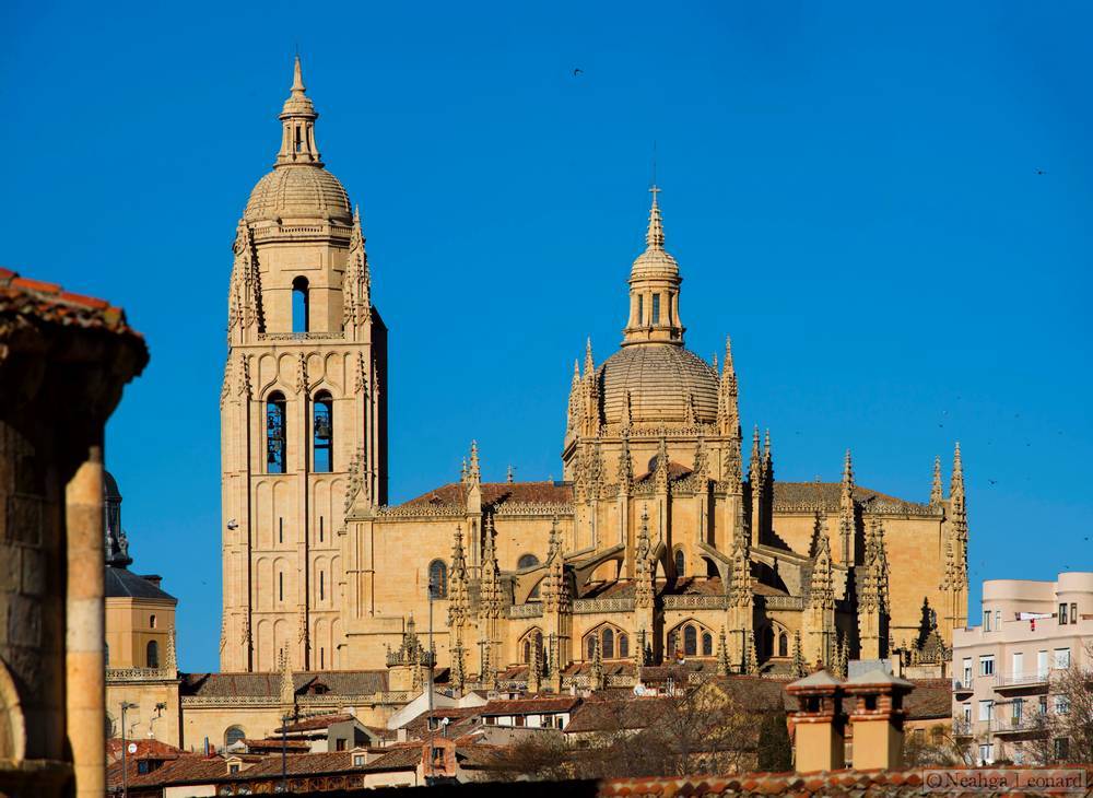 

Фотообои LaPrint Старый город Шагрень (10000648)