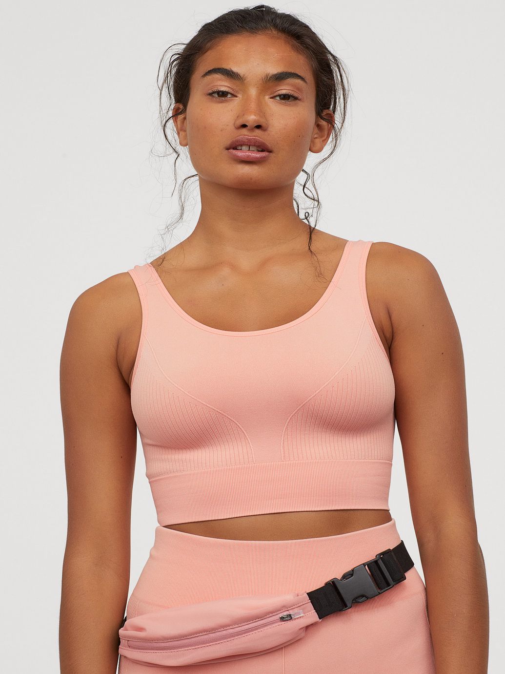 

Спортивный топ H&M Sport 0704128-9 S Коралловый