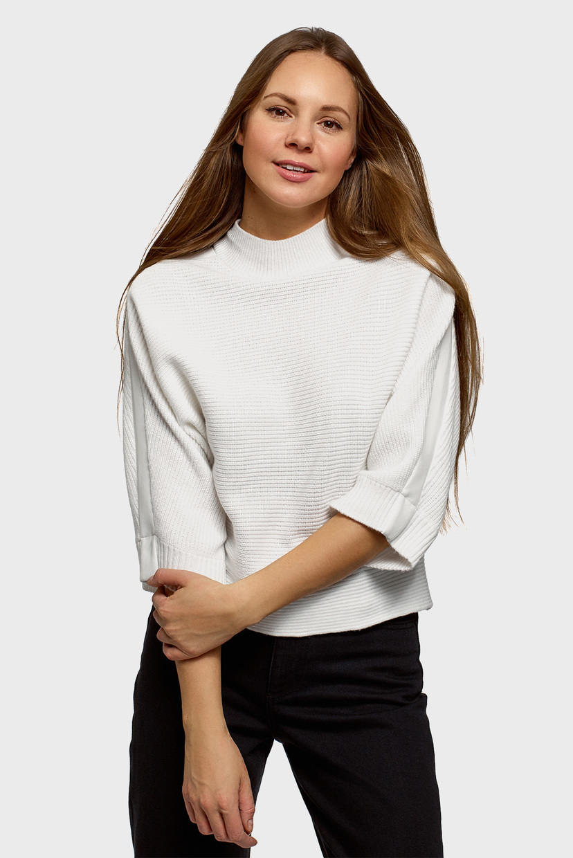 

Женский белый свитер Oodji S 63807368/50261/1200N