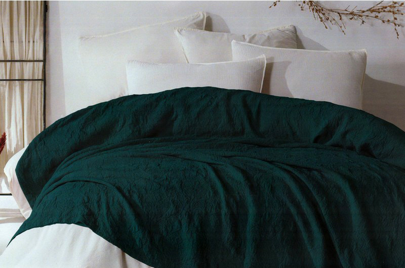 

Покрывало хлопковое SoundSleep Damask dark green 240х260 + наволочки 2х50х70 см