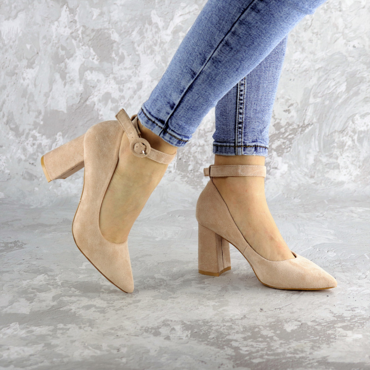 

Туфли женские Fashion Winsor 2455 36 размер 23.5 см Бежевый 40 р