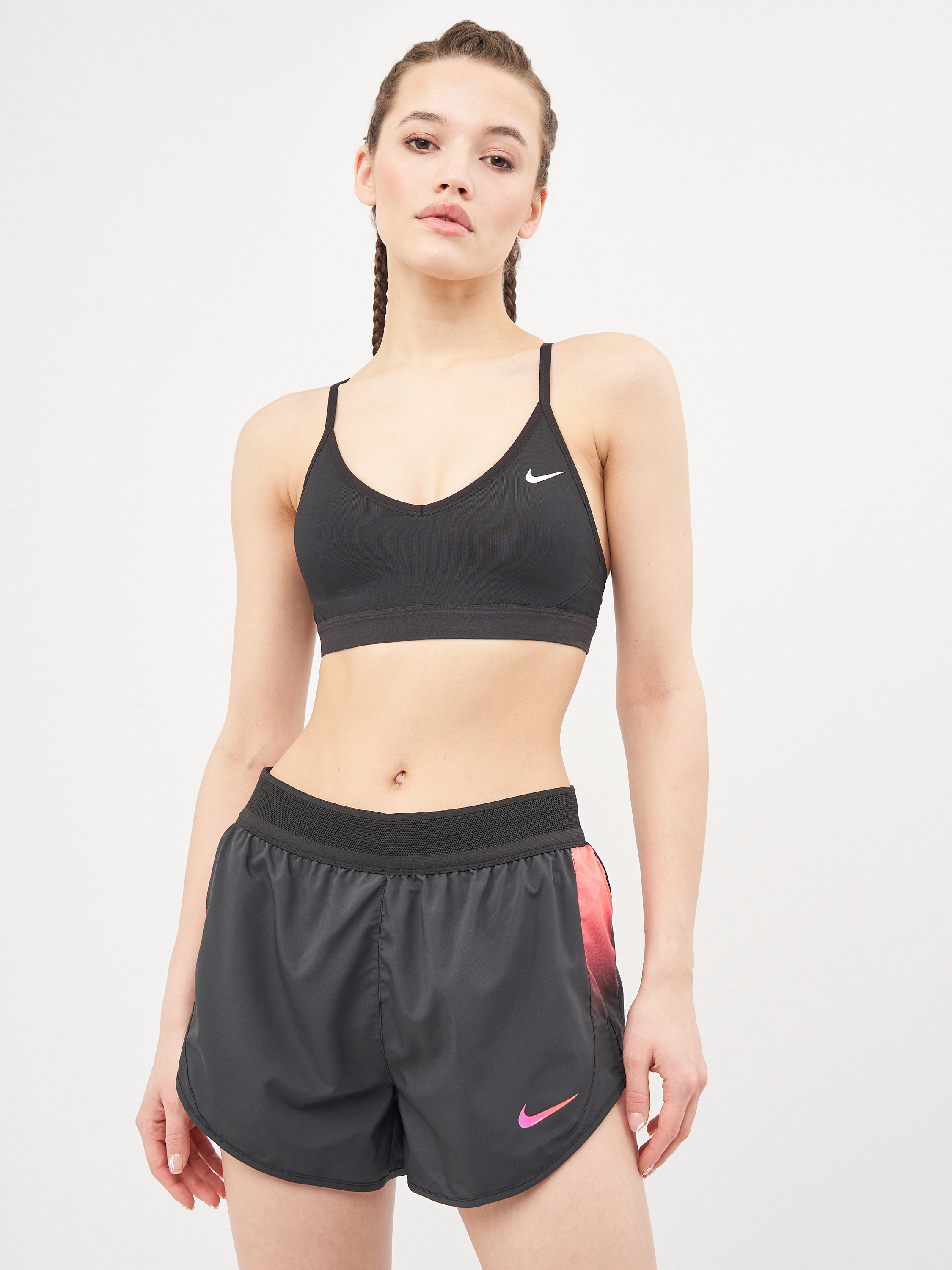 

Спортивный топ Nike Indy Bra 878614-011 XS
