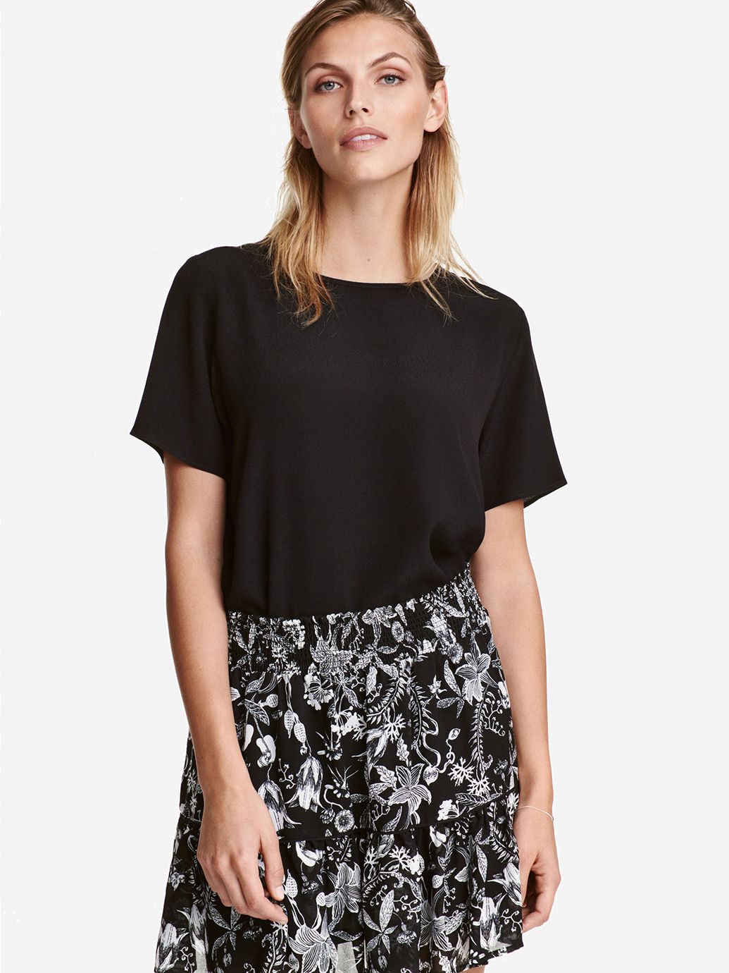 

Юбка H&M 0424926 34 Черная с белым