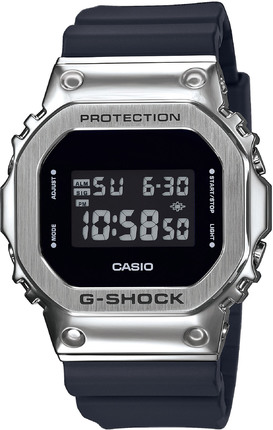 

Часы CASIO GM-5600-1ER