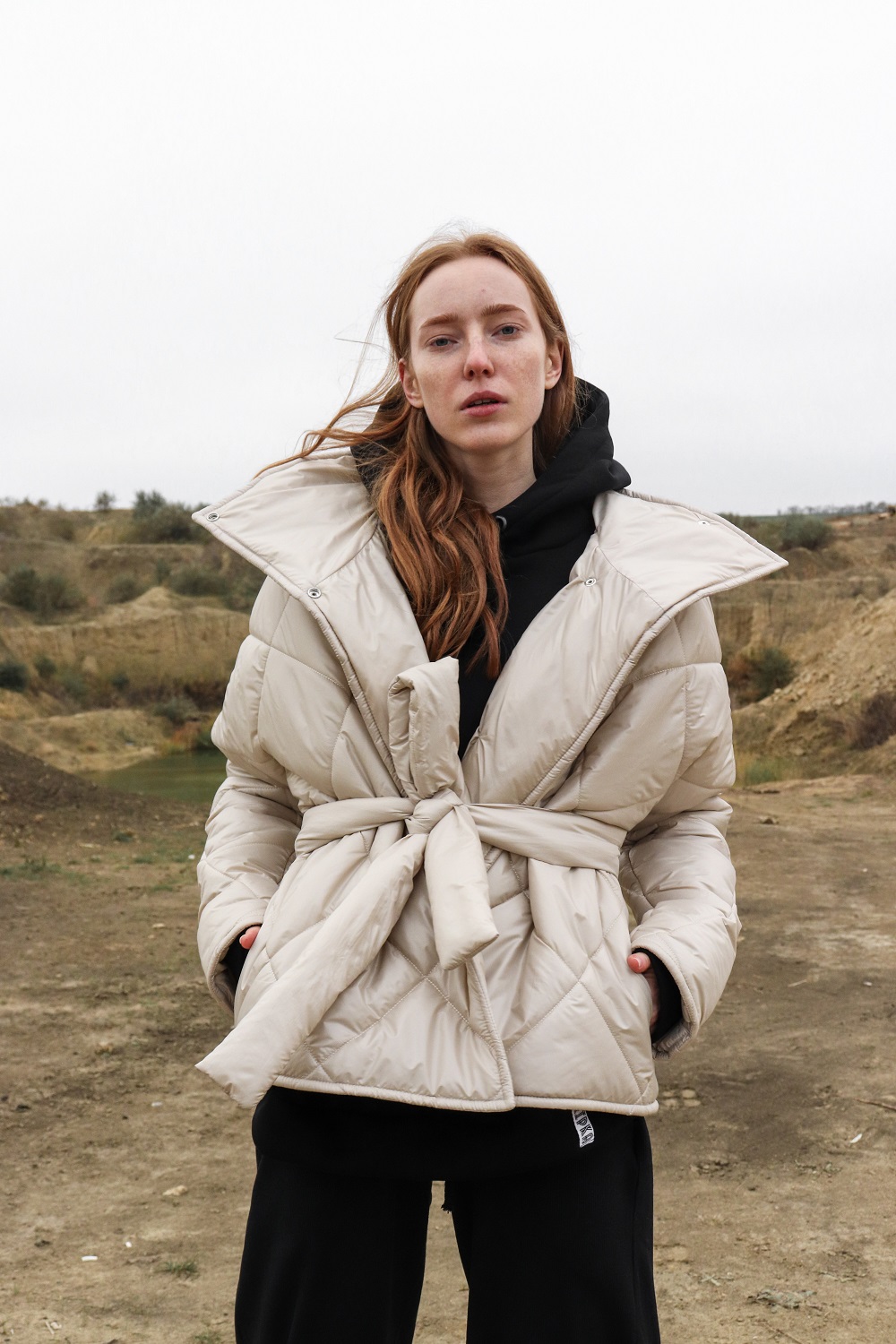 

Пуховик Lake Mini с воротником SKRIPKA S/M песочный S253