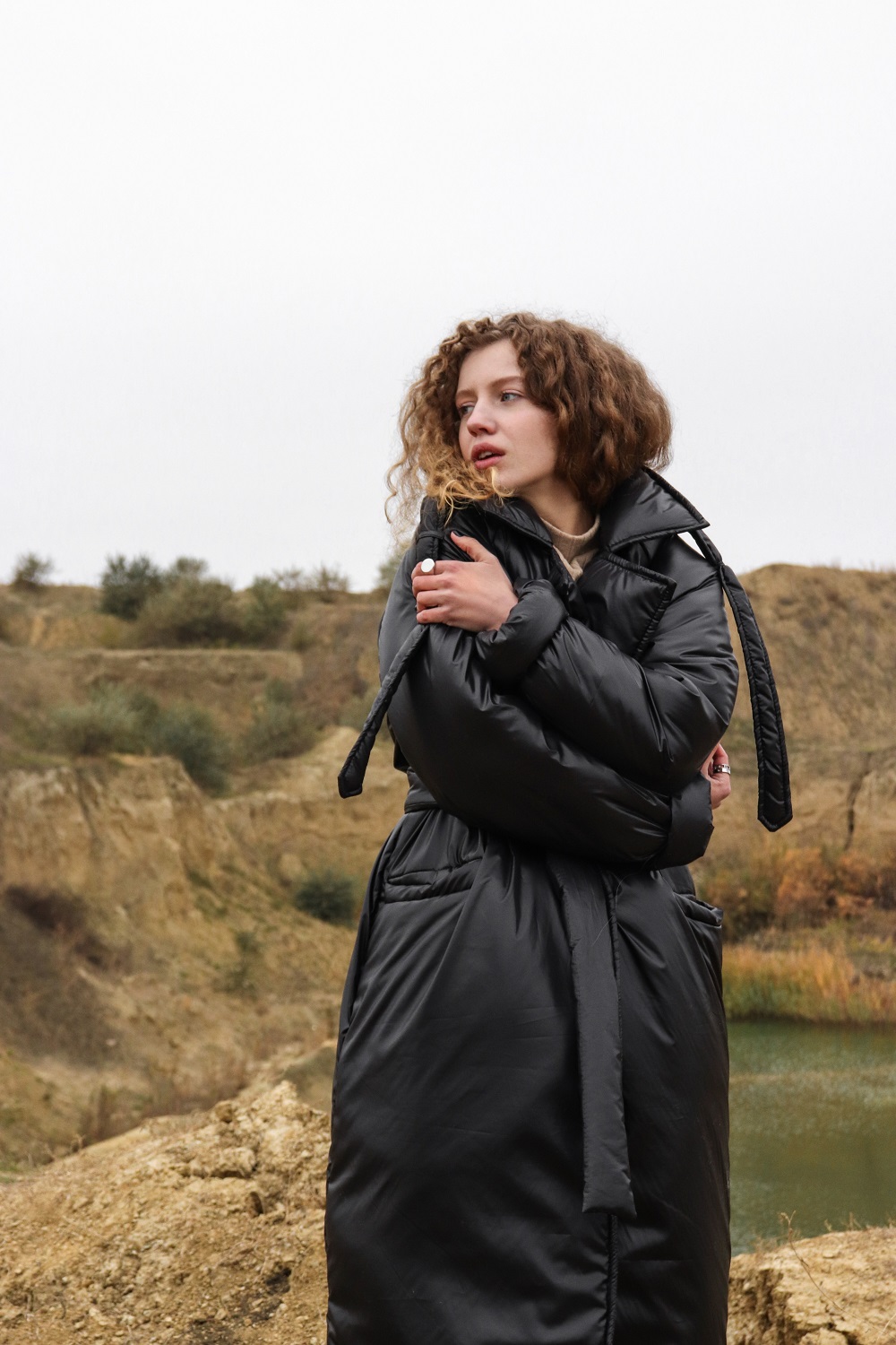 

Пуховик Lake Maxi SKRIPKA onesize черный S252