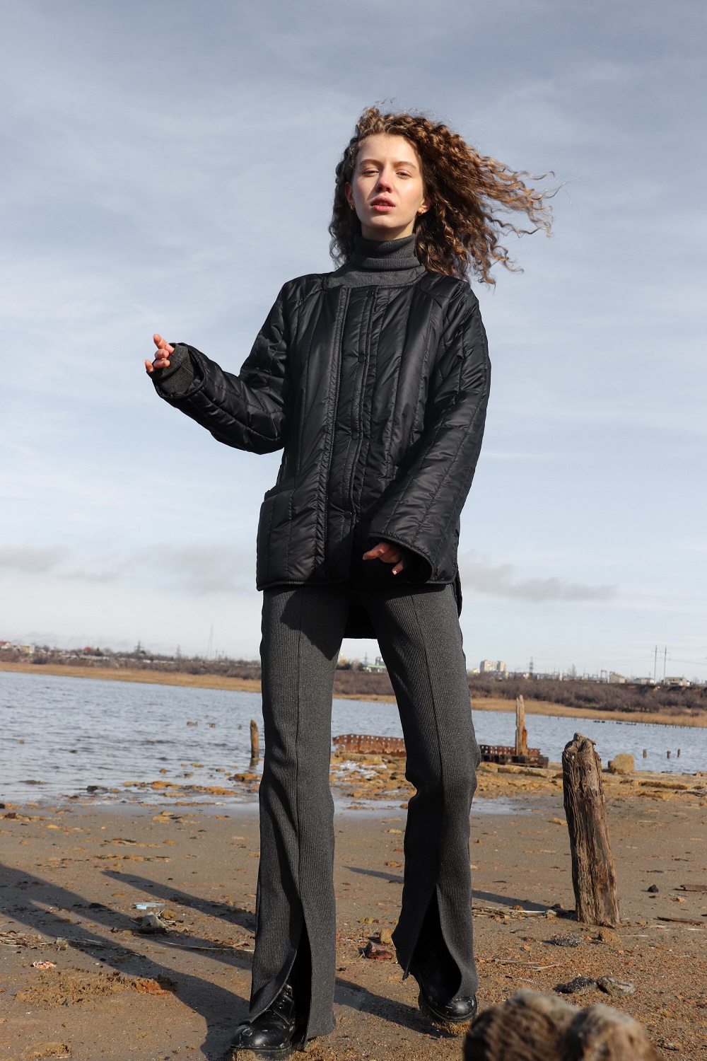 

Куртка линия Lake SKRIPKA M/L черная S388