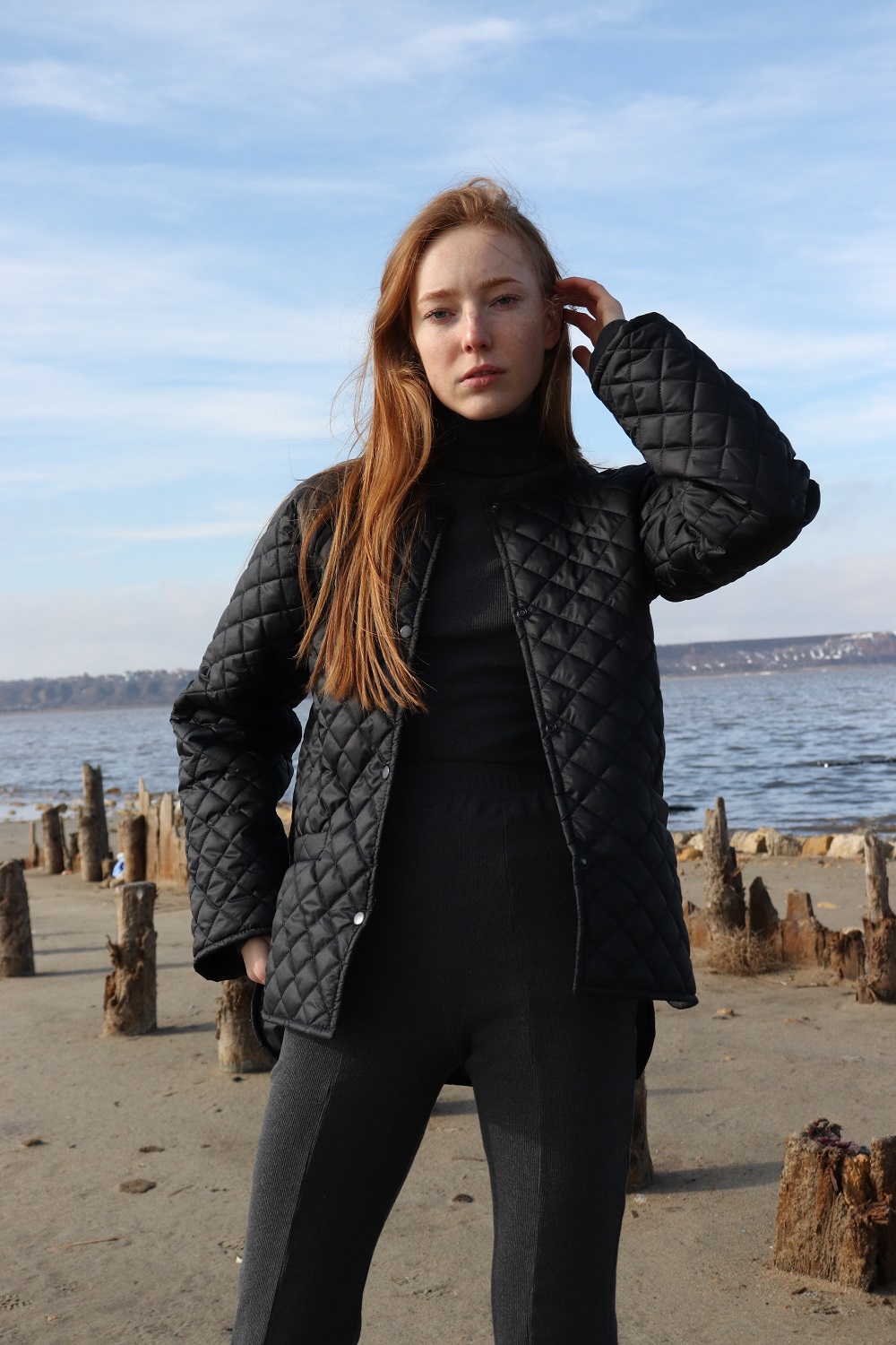

Куртка ромб Lake SKRIPKA S/M черная S381