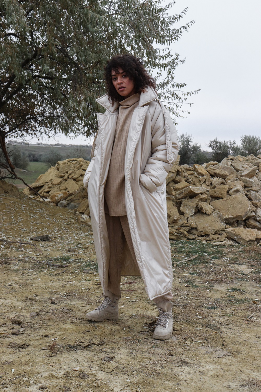 

Пуховик Lake Maxi SKRIPKA onesize песочный S251
