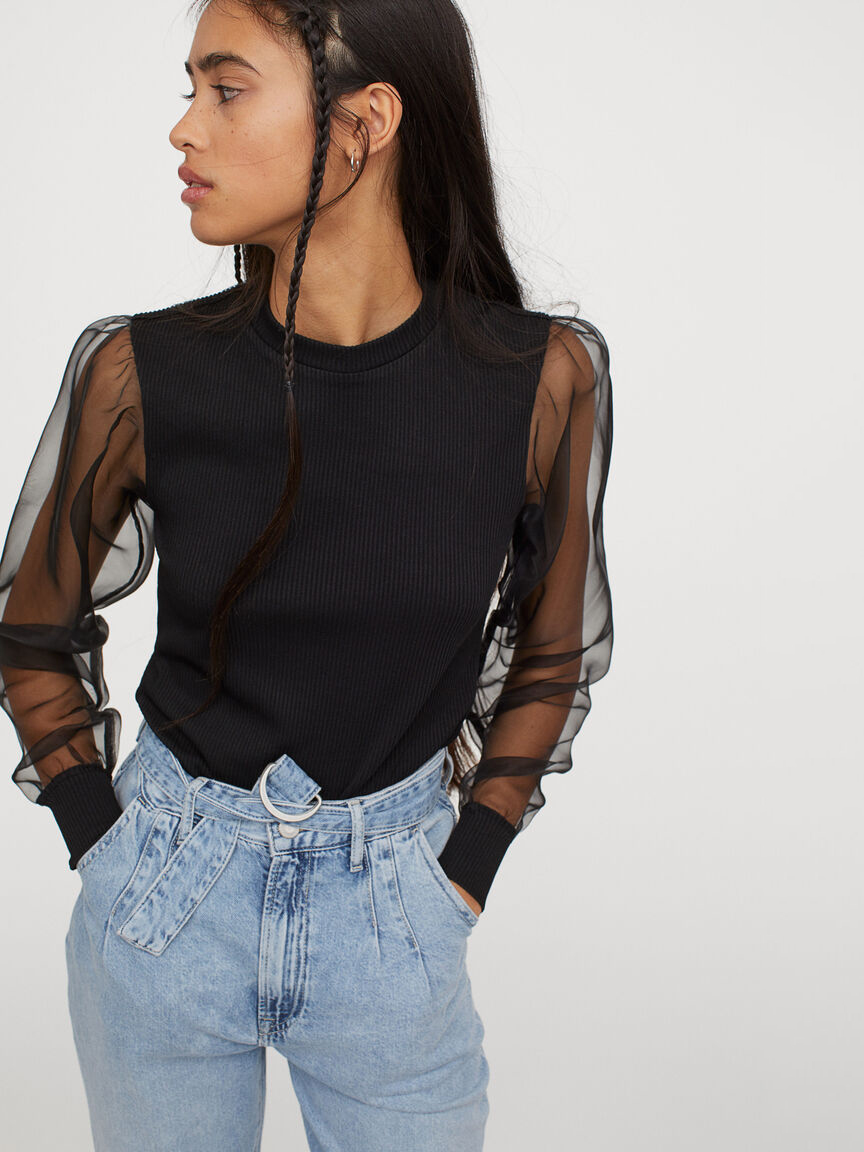 

Блузка H&M Divided 0888294-1 S Черная