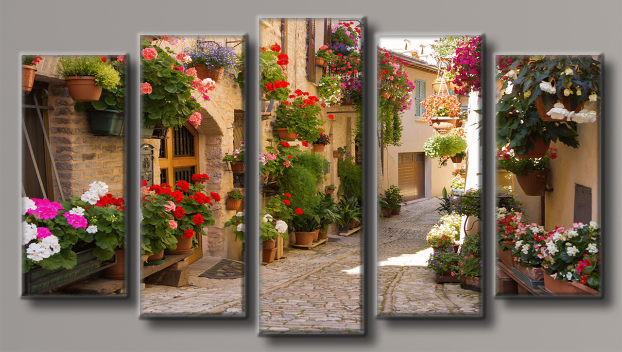 

Модульная картина на холсте Holst Art из 5-ти частей Улица в цветах 55х100,5 см