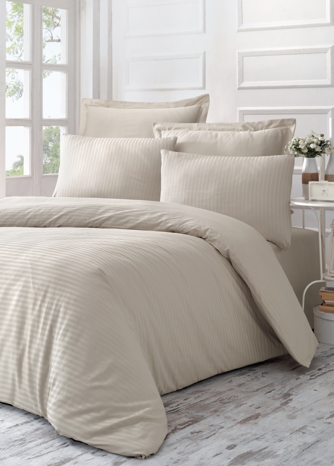 

Комплект постельного белья Victoria Stripe Sateen Line 200х220 см/2х50х70 см/2х70х70 см Бежевый