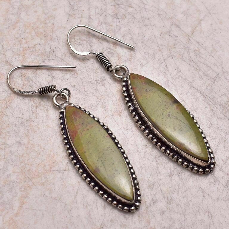 

Серьги с камнем унакит АЕ-44853