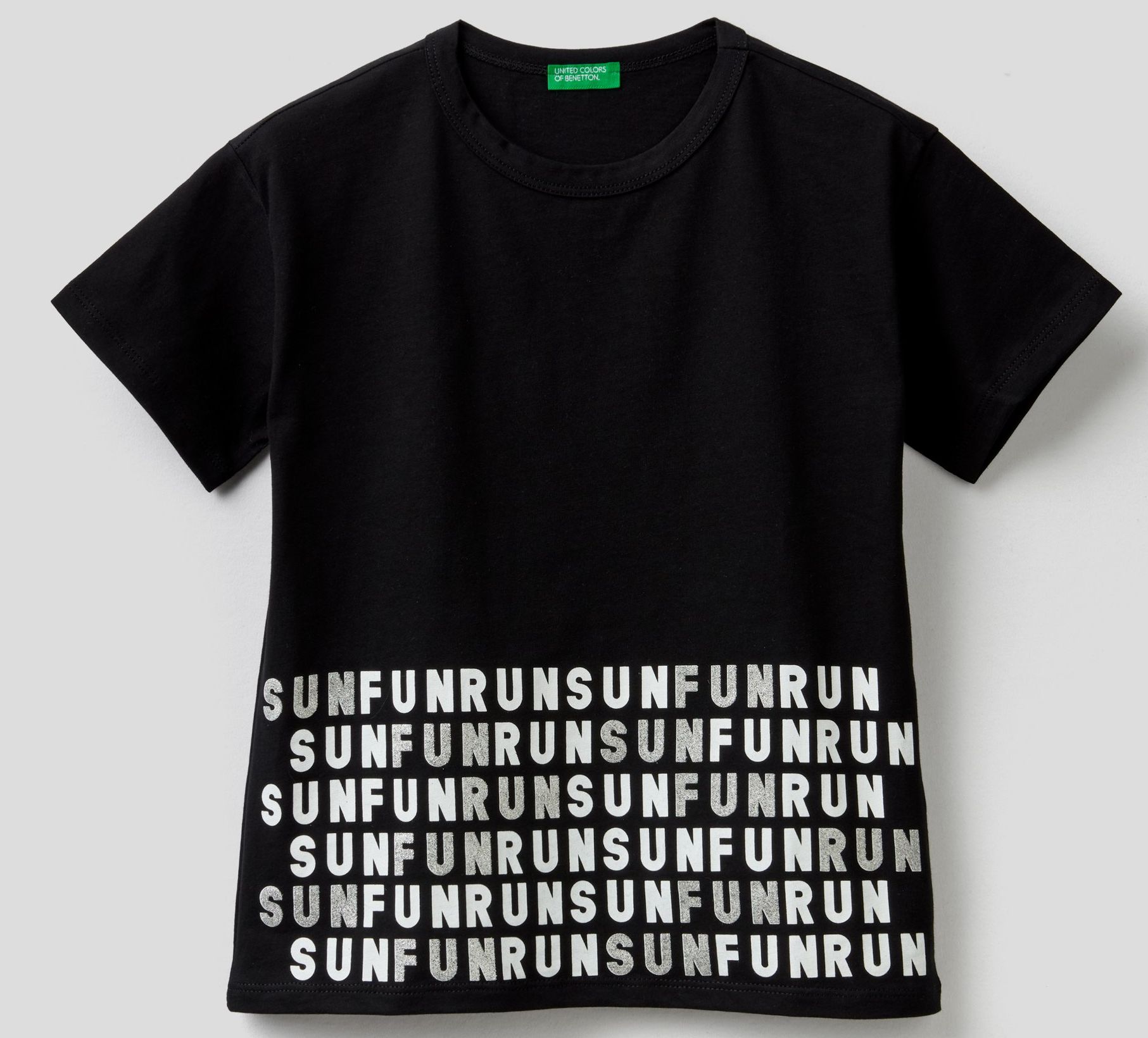 

Футболка United Colors of Benetton 3096C1532.G-100 M 130 см (8033262106793)