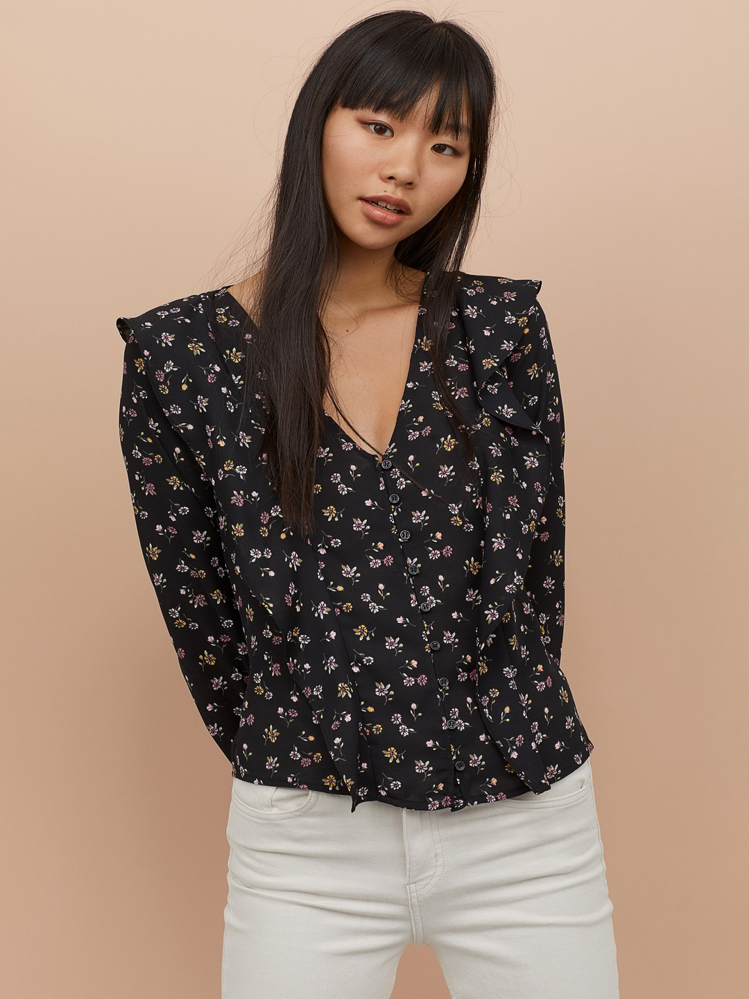 

Блузка H&M Divided 0759391-0  Черная, Блузка H&M Divided 0759391-0 40 Черная