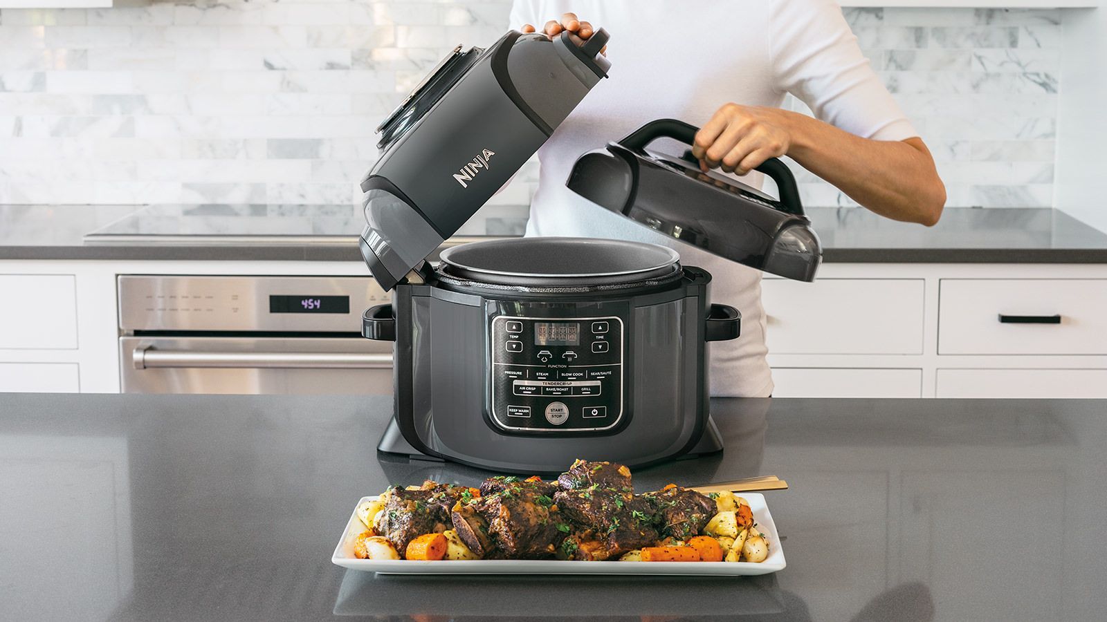 Мультиварка-скороварка Ninja Foodi® Multi-Cooker (OP300EU) – фото, отзывы,  характеристики в интернет-магазине ROZETKA от продавца: Sweetbuy! | Купить  в Украине: Киеве, Харькове, Днепре, Одессе, Запорожье, Львове