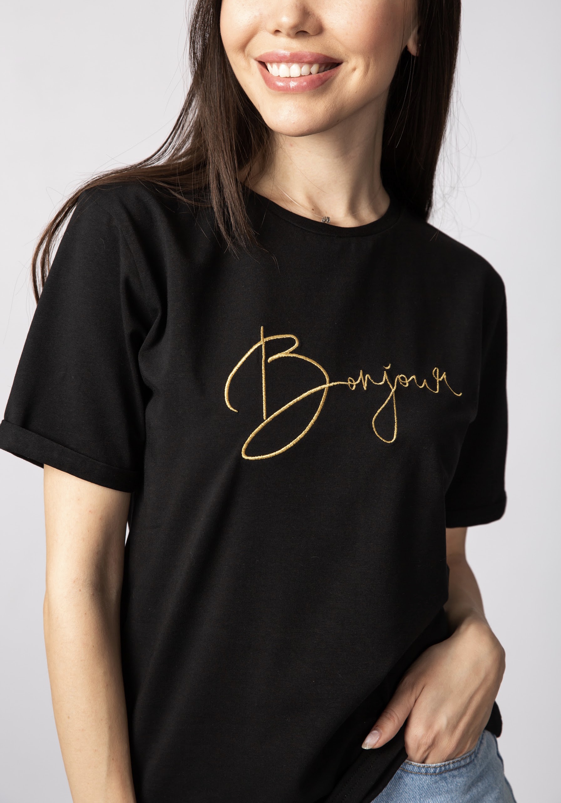 

Женская футболка с вышивкой MON VOL One Size XS-M чёрный 0527