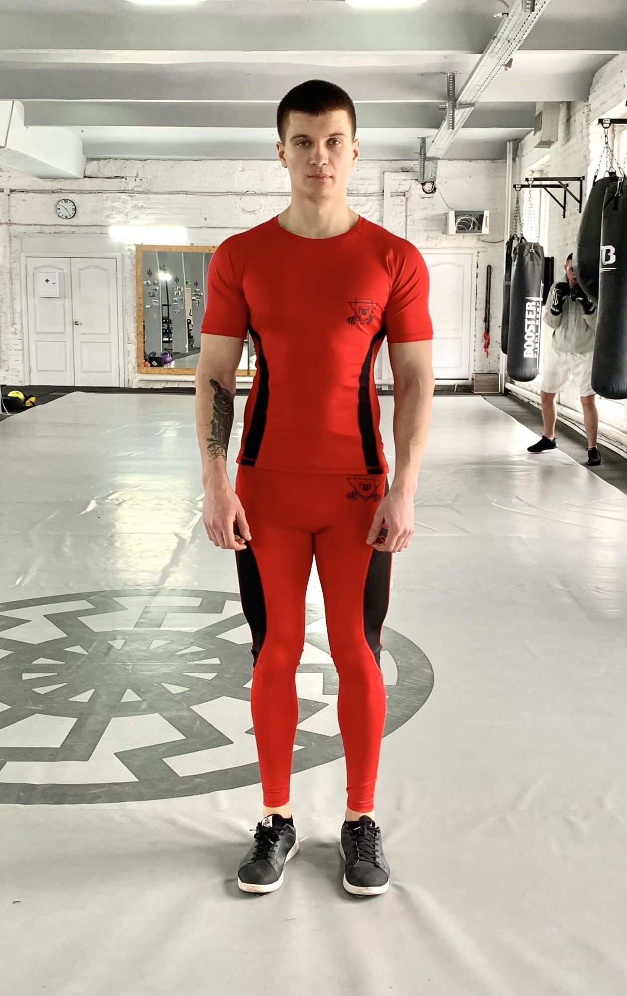 

Мужской спортивный комплект (Рашгард+тайтсы) Armm b-red 2.0 FitU M Красный 000151389
