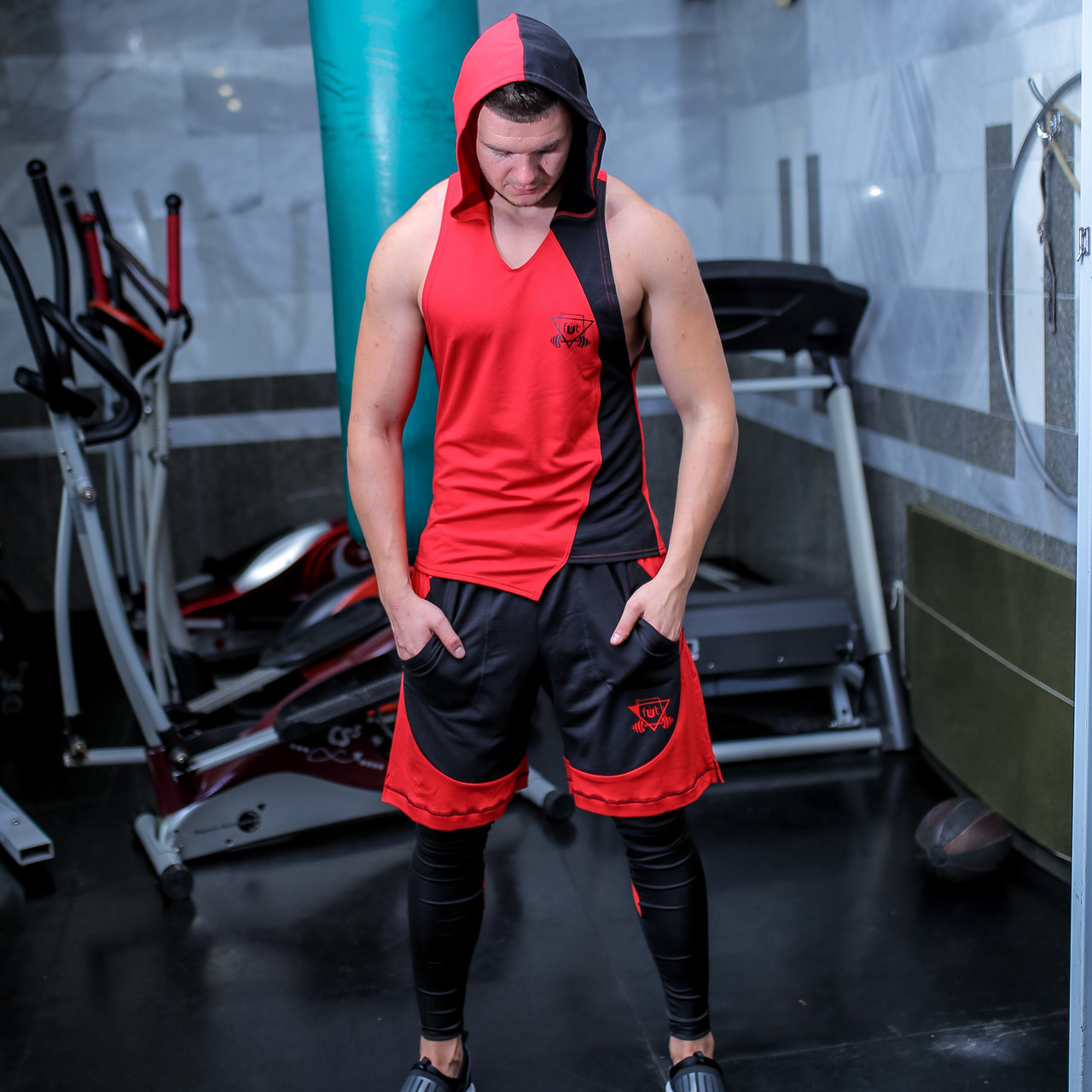 

Мужской спортивный комплект Shadow red 3.1 FitU L Красный 000150984