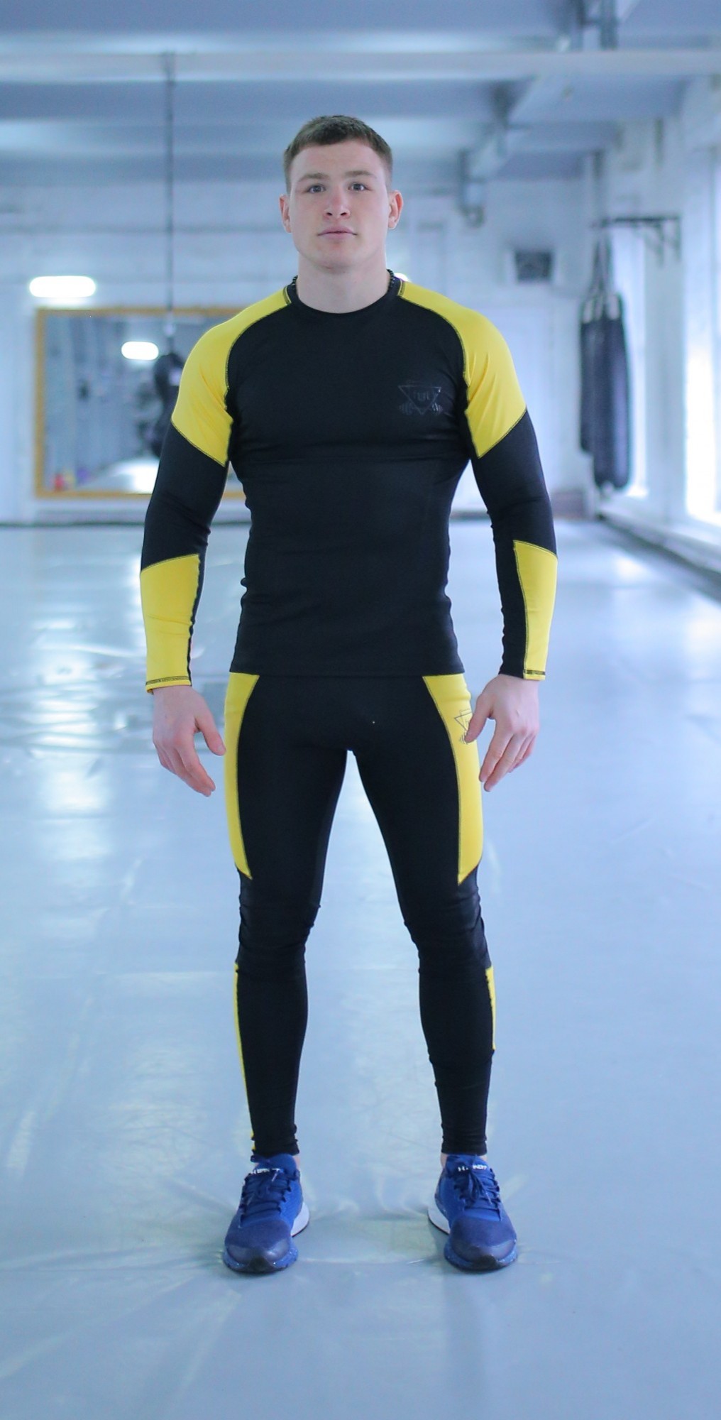 

Мужской спортивный комплект Run yellow 2.0 FitU S Черный 000150260
