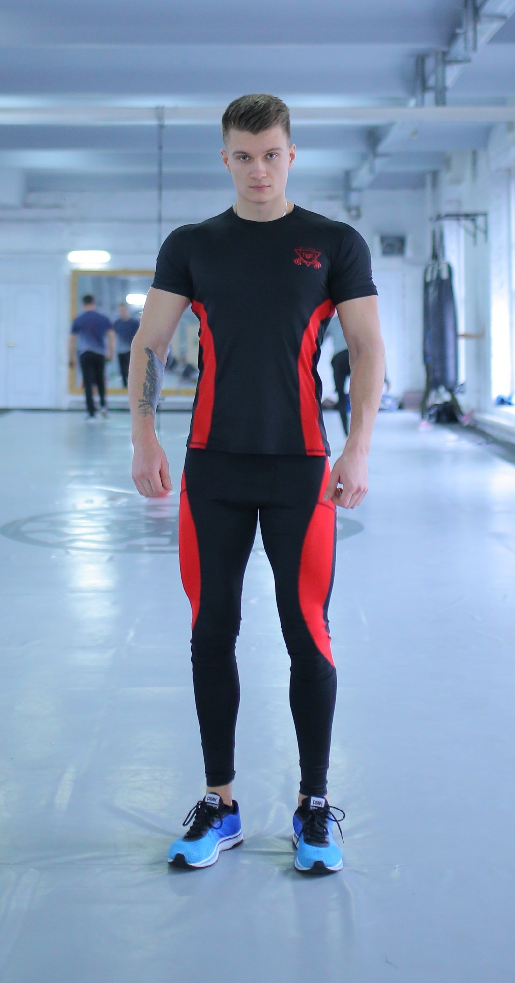 

Мужской спортивный комплект Armm red 2.0 FitU XL Черный 000150779