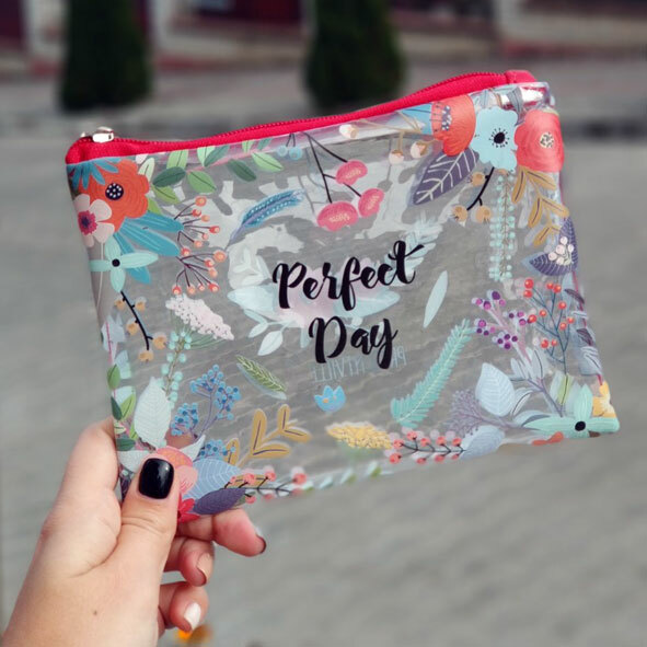 

Косметичка пластиковая прозрачная Visible Perfect day 18,5х15 см