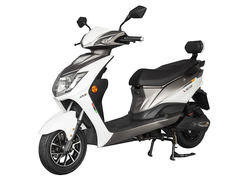 

Электроскутер ZUBOO Scooters Vip Rider White