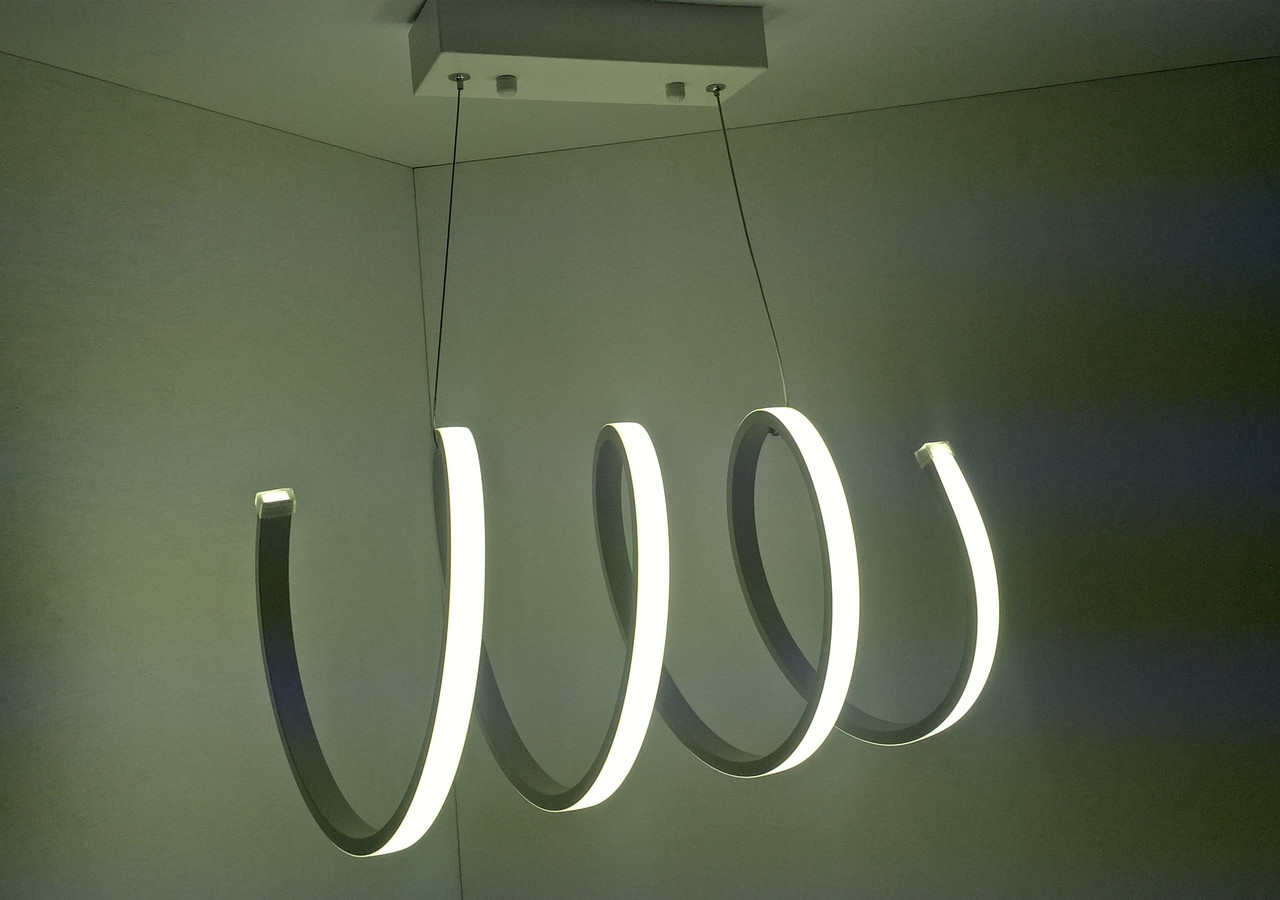 

Светодиодная потолочаня LED люстра 9587 Белый 31х26х45 см.