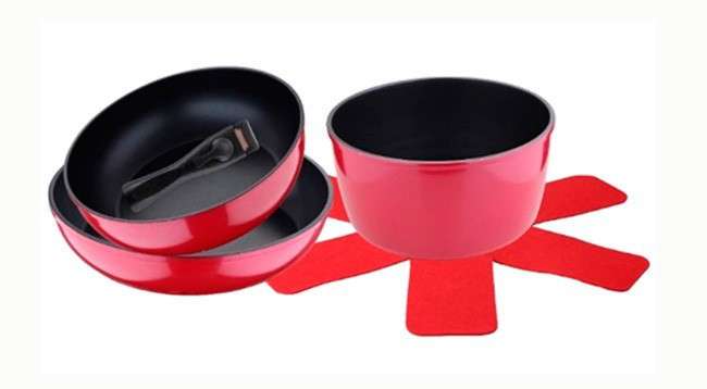 

Набор посуды из 5 предметов с ковриком Bergner BG-8445-BY