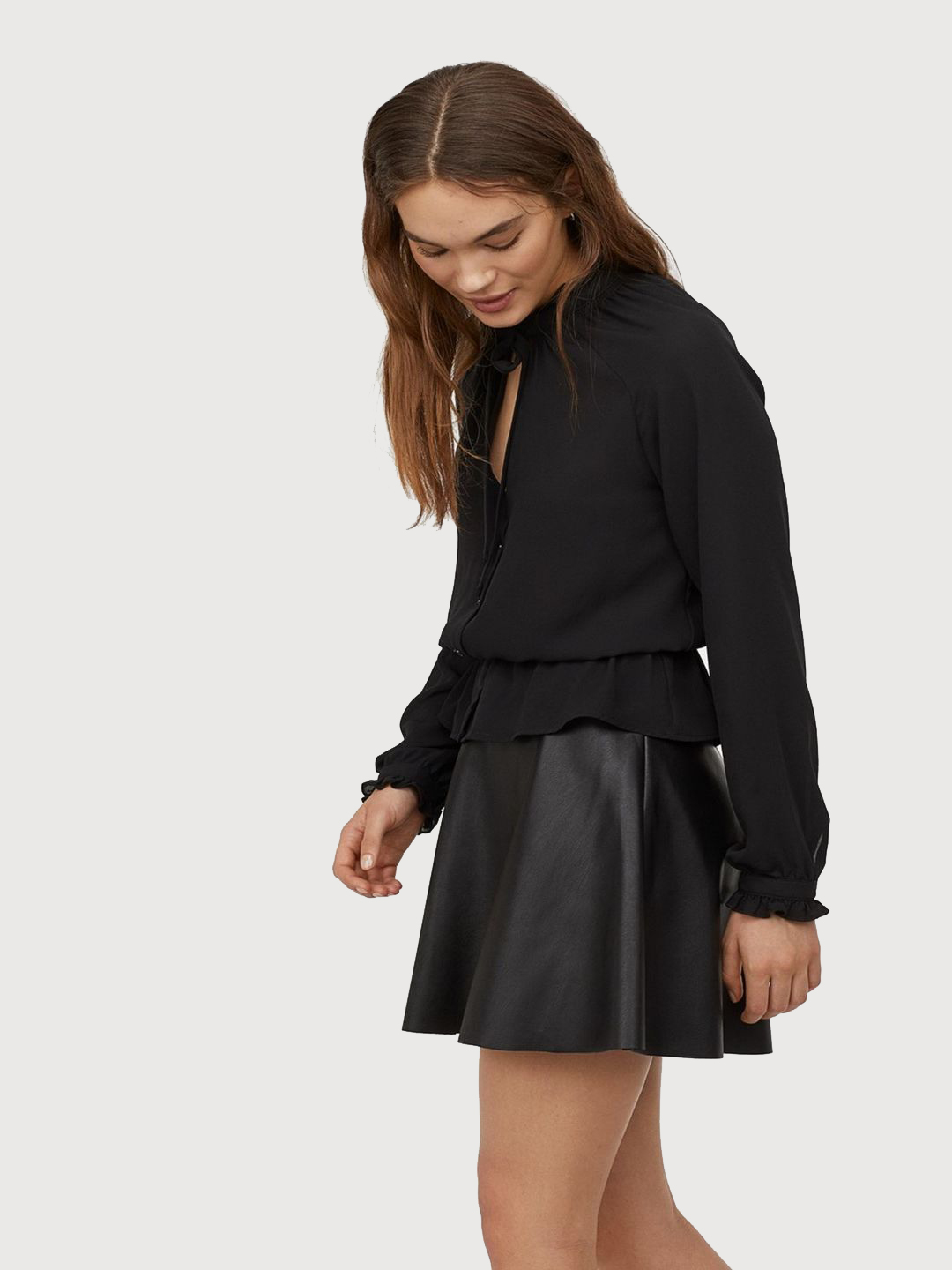 

Блузка H&M 0701274-9  Черная, Блузка H&M 0701274-9 46 Черная