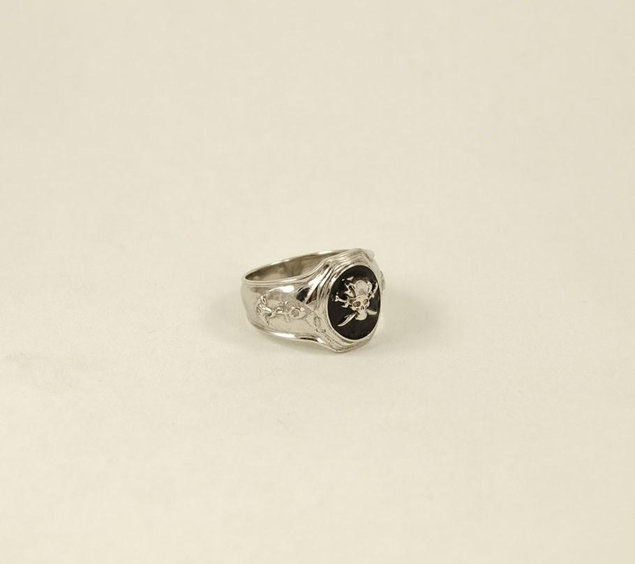 

Кольцо пират Maxi Silver 8259 SE, размер 15.5
