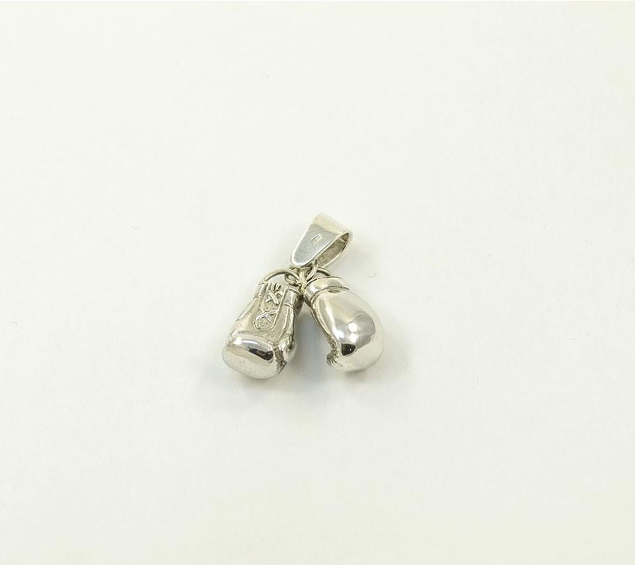 

Боксерская перчатка из Maxi Silver 8634