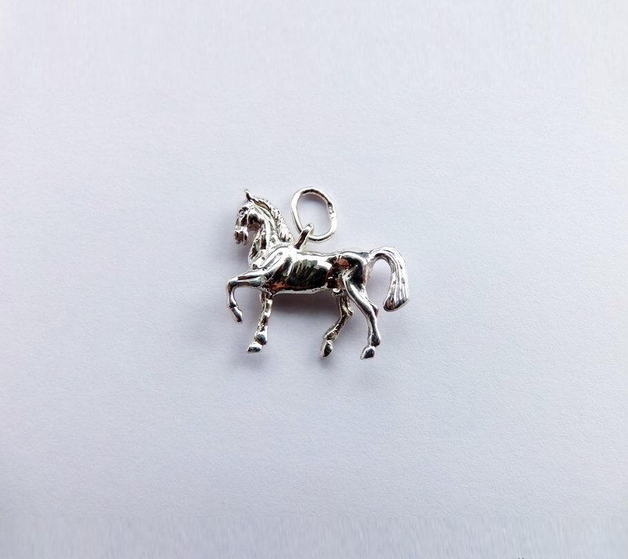 

Подвес лошадь Maxi Silver 3596