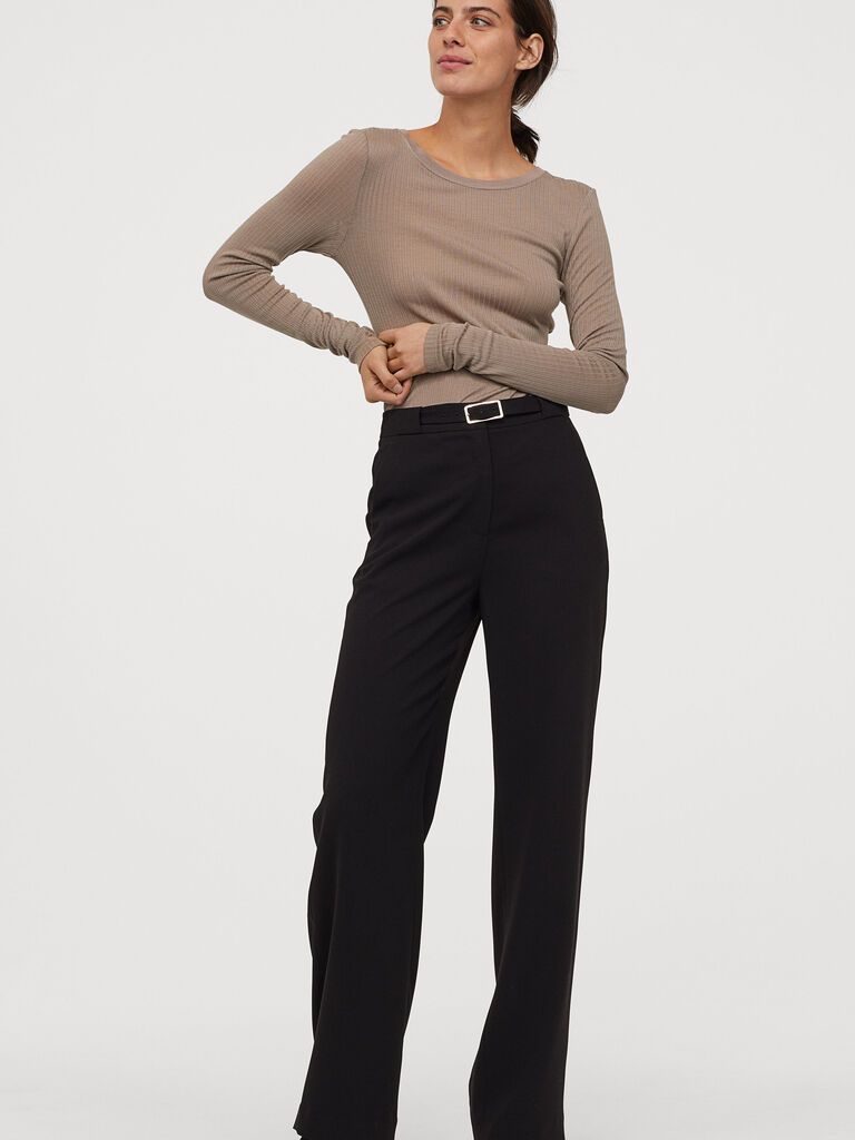 

Брюки H&M 060801765 44 Черные