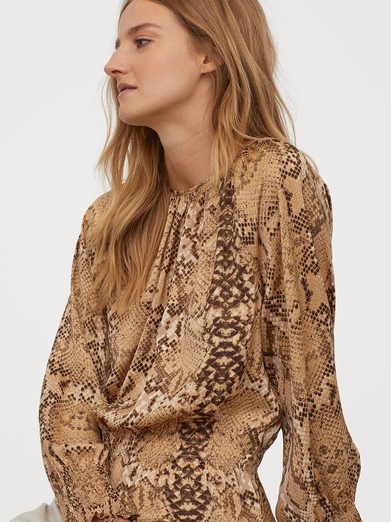 

Блузка H&M 060789309 34 Бежевая с коричневым