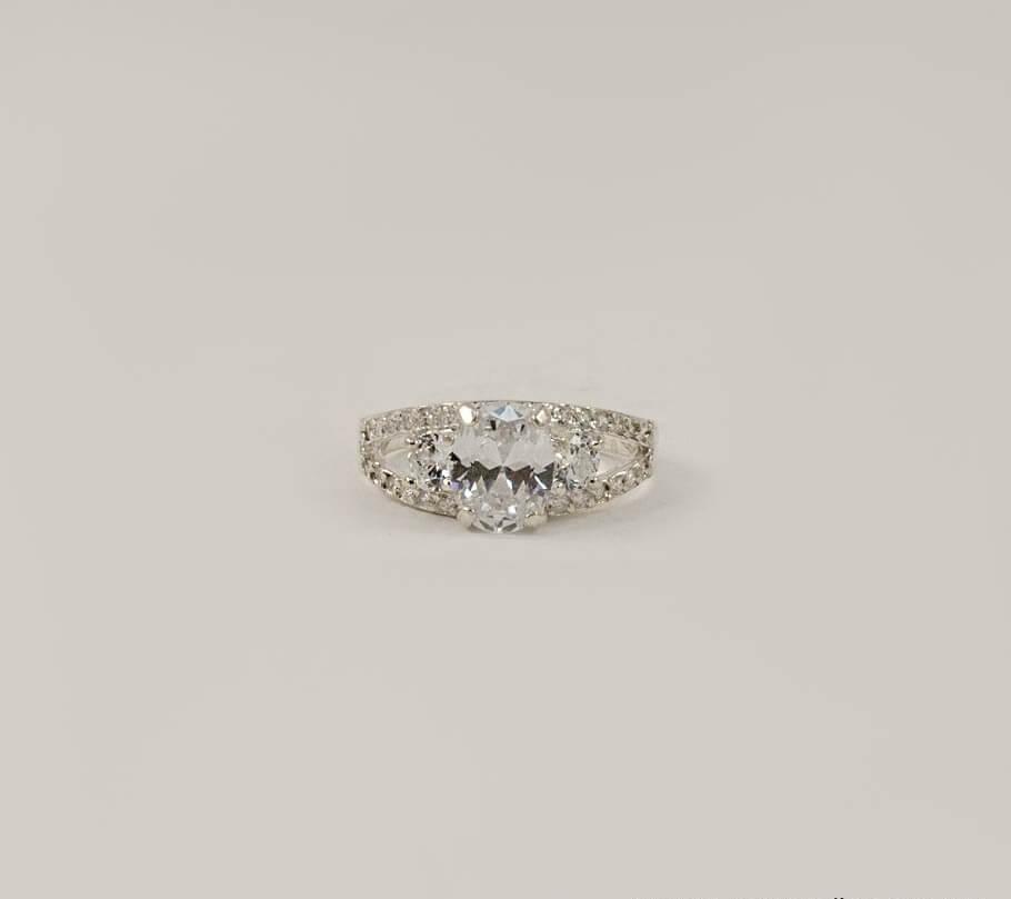 

Женское кольцо с фианитами Maxi Silver 8131 SE, размер 19
