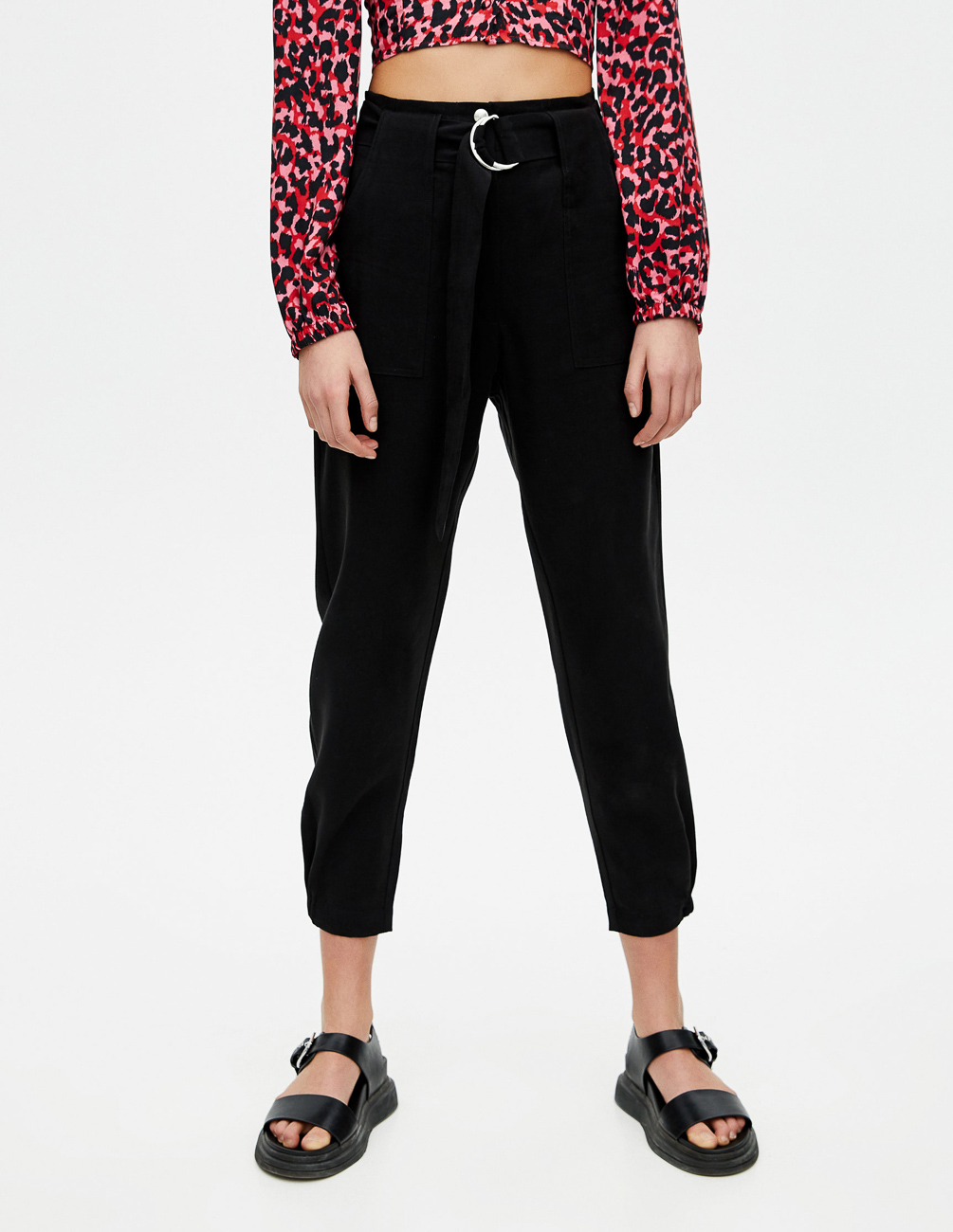 

Брюки PULL & BEAR Ж1056369 (5678/348/800) цвет черный XS