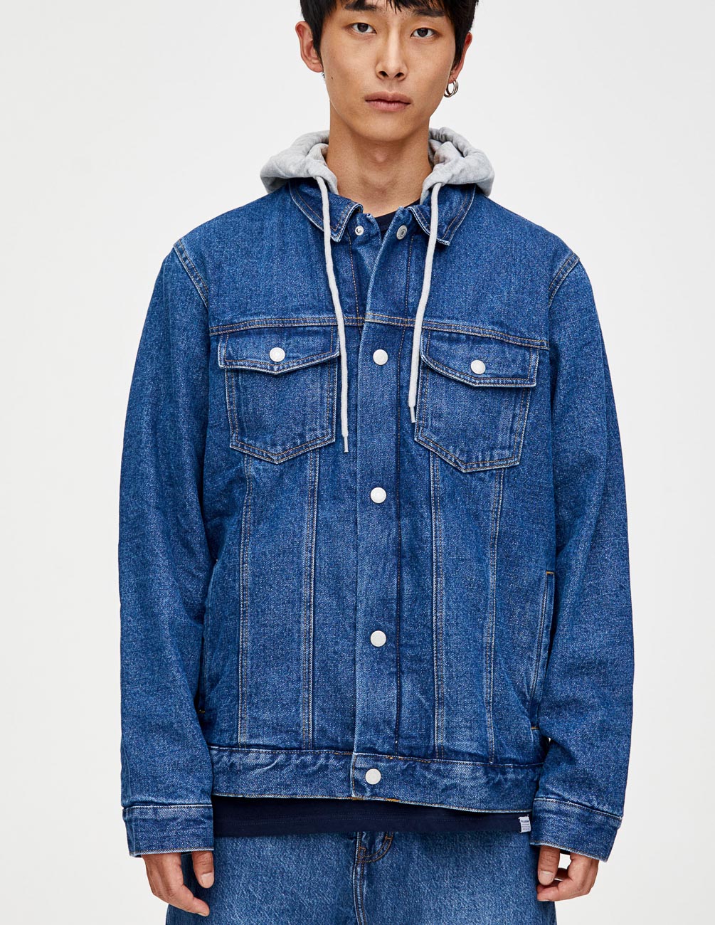 

Джинсовка PULL & BEAR М0107543 (9716/500/400) цвет синий M