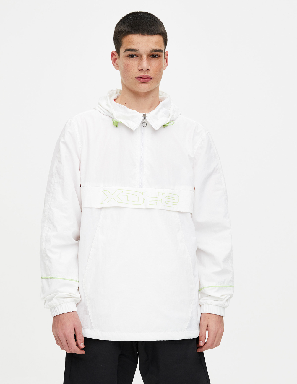 

Анорак PULL & BEAR М0107772 (5715/504/250) цвет белый XL