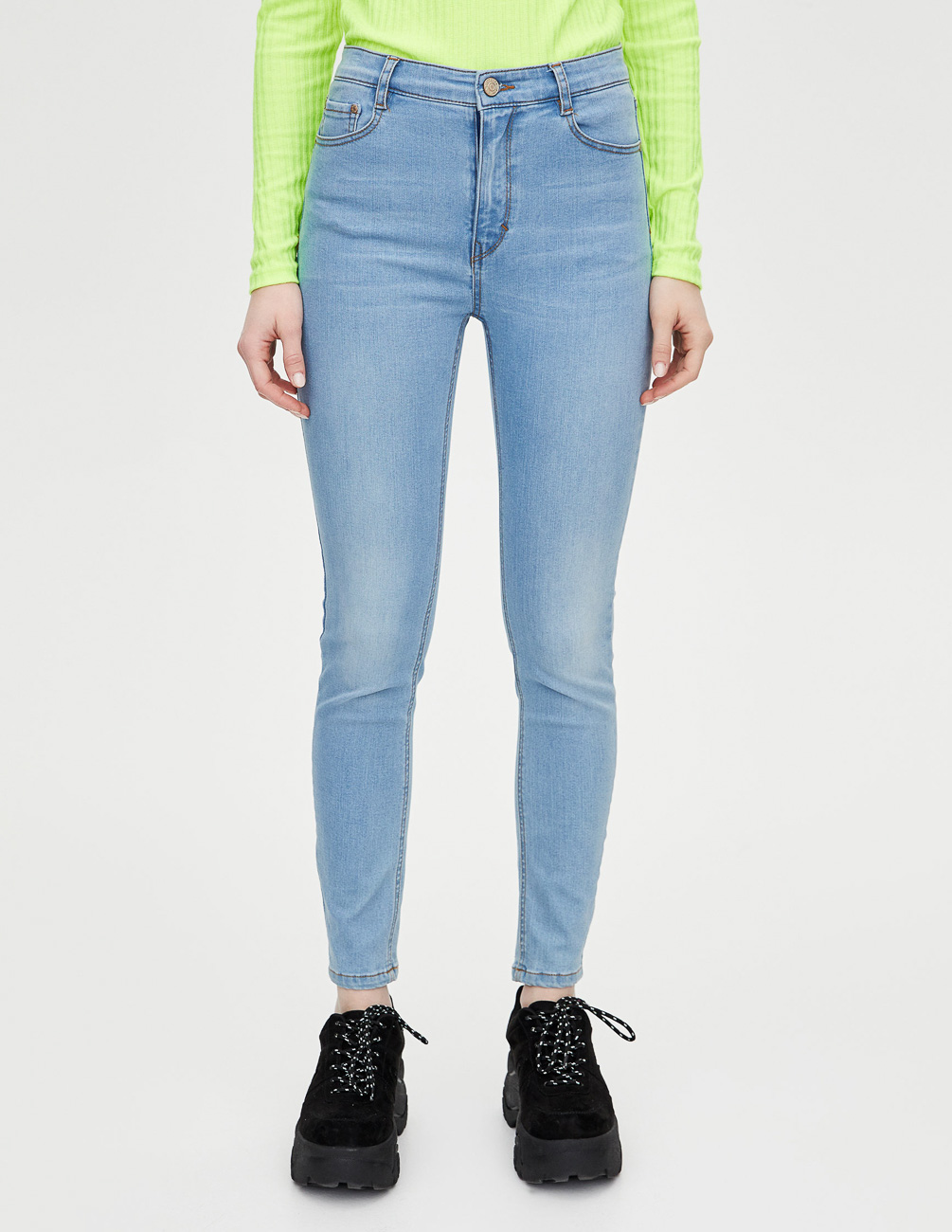 

Джинсы PULL & BEAR Ж1055941 (5687/314/406) цвет голубой XS