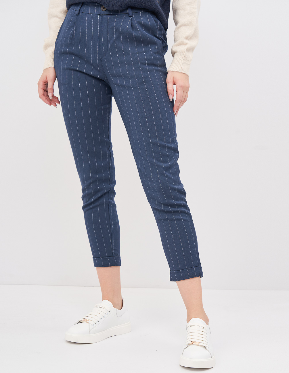

Брюки PULL & BEAR Ж1056308 (9680/385/401) цвет синий S