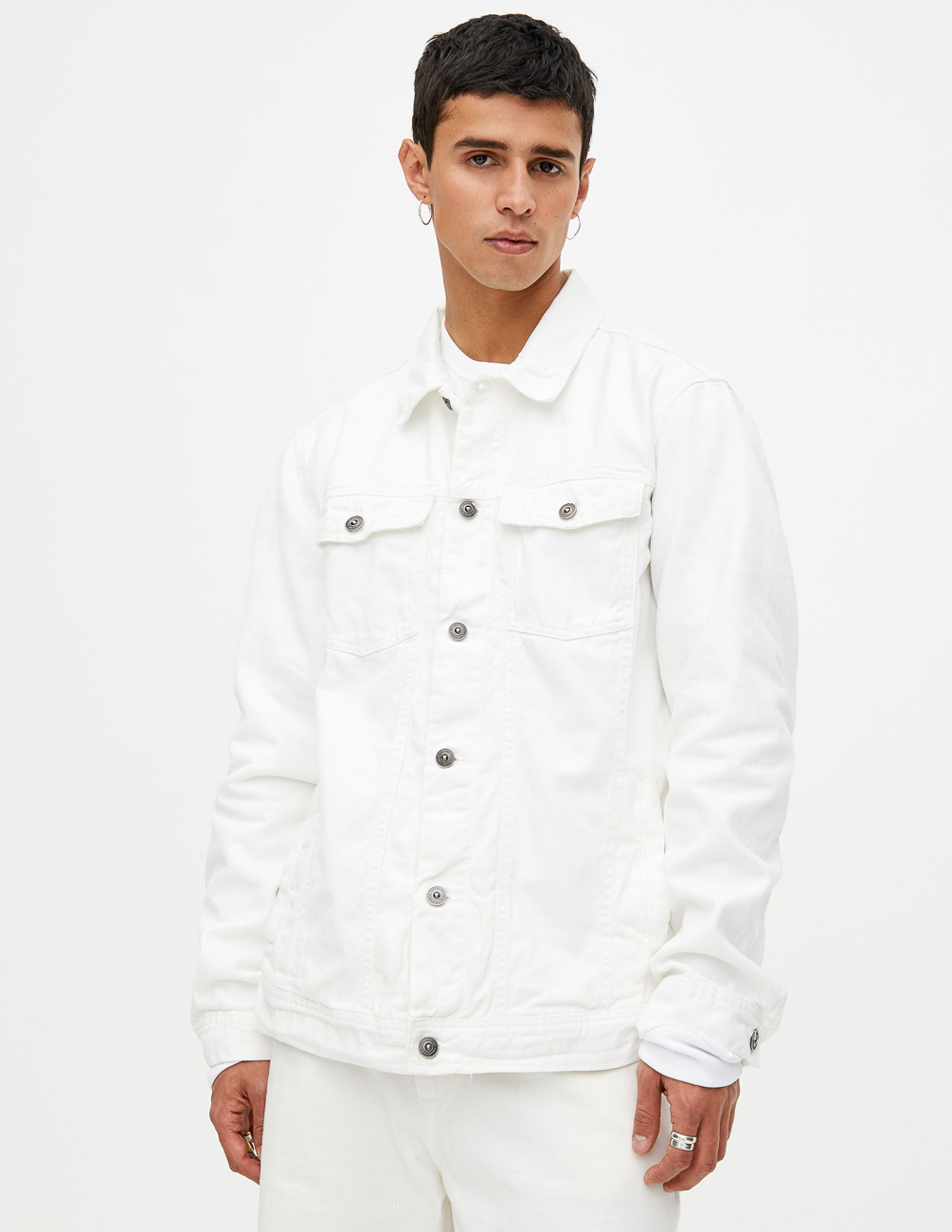 

Джинсовка PULL & BEAR М0107852 (5715/507/250) цвет белый L