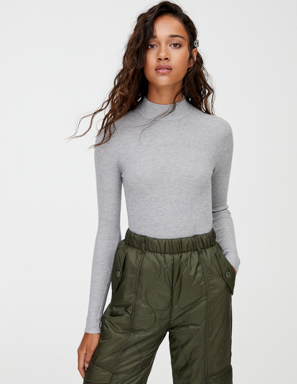 

Гольф PULL & BEAR Ж1055756 (9558/301/803) цвет серый S