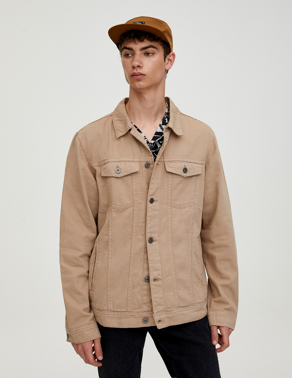 

Джинсовка PULL & BEAR М0107847 (9714/511/806) цвет бежевый XL