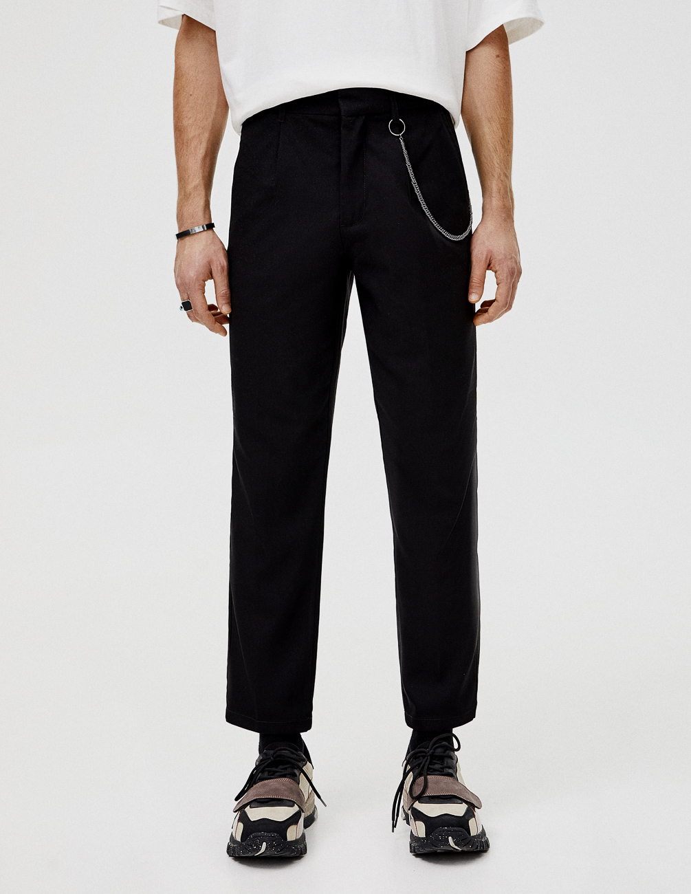 

Брюки PULL & BEAR М0107583 (5670/525/800) цвет черный 32