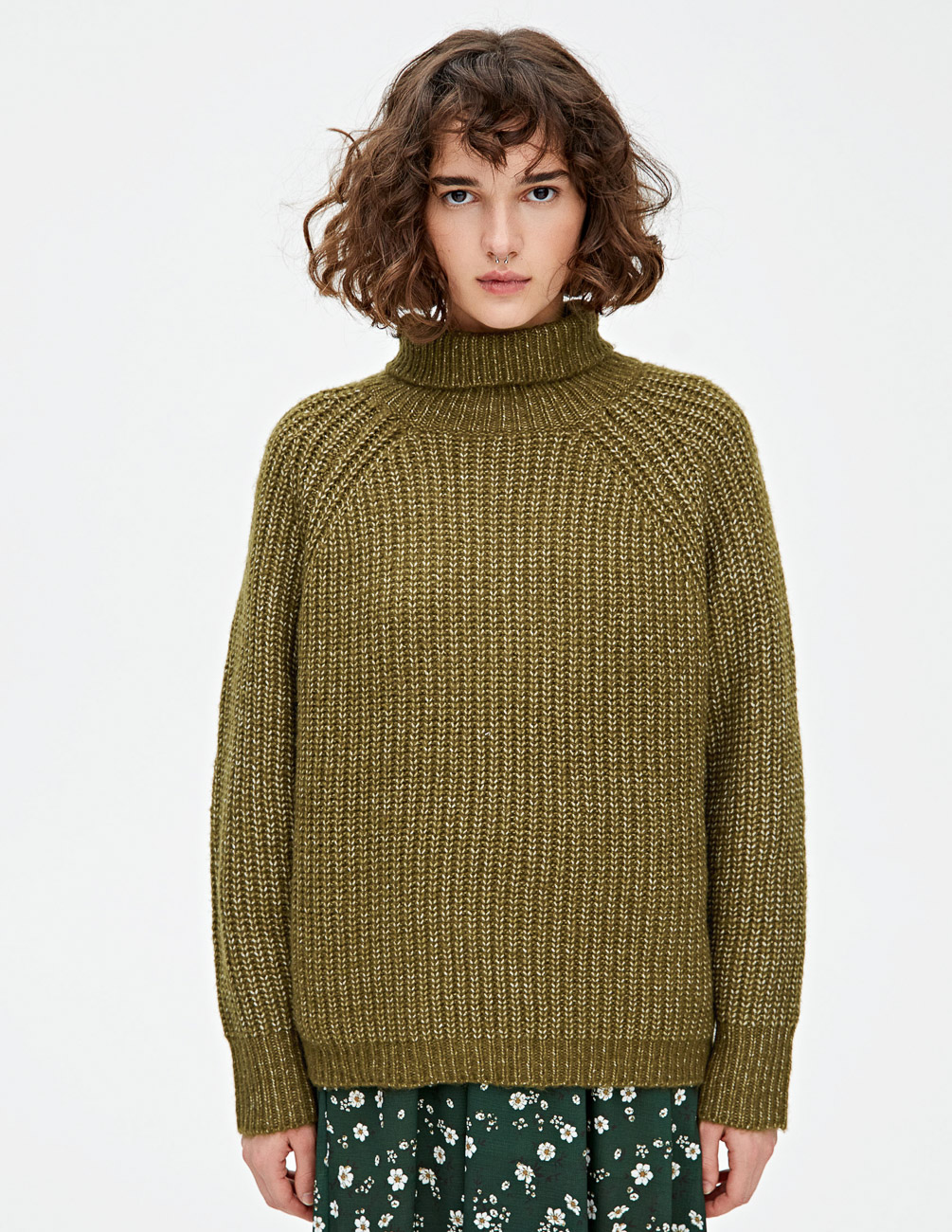 

Свитер PULL & BEAR Ж1055629 (9558/346/505) цвет зеленый S