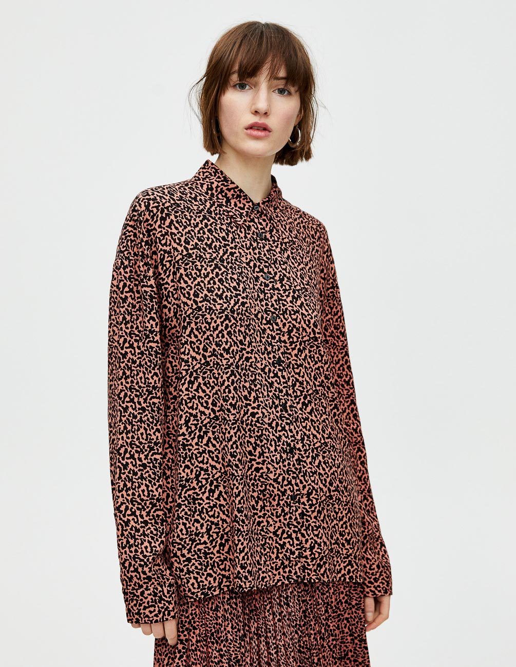 

Блуза PULL & BEAR Ж1056378 (5470/339/620) цвет коричневый-черный S
