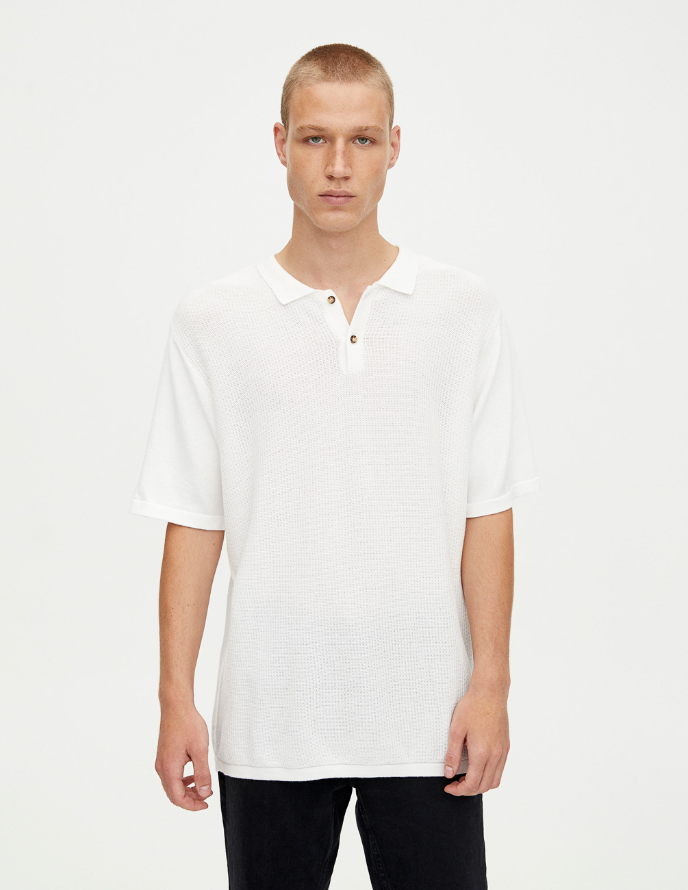 

Поло к/р PULL & BEAR М0107431 (9558/513/251) цвет белый L